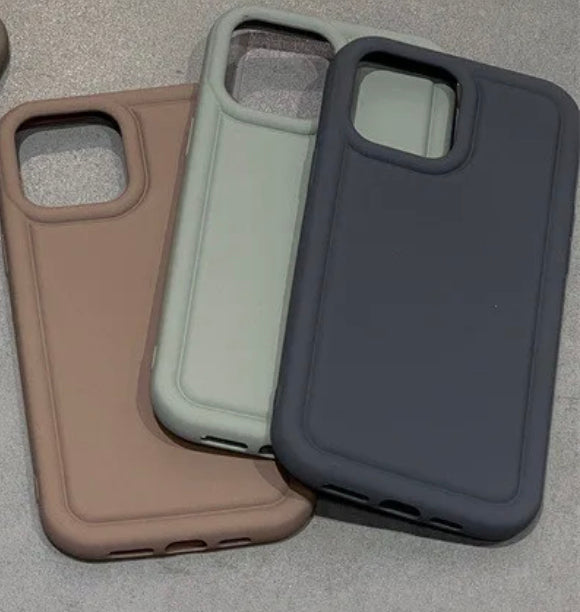 Case: Oval Phone Case - Android Compatible